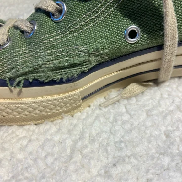 Converses shoes - Picture 5 of 5